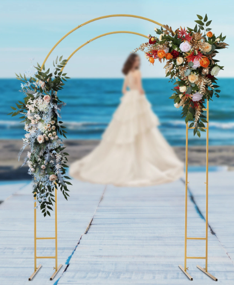 Event styling with balloon garland