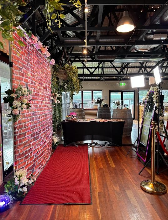 MemoShot mirror photobooth hire package